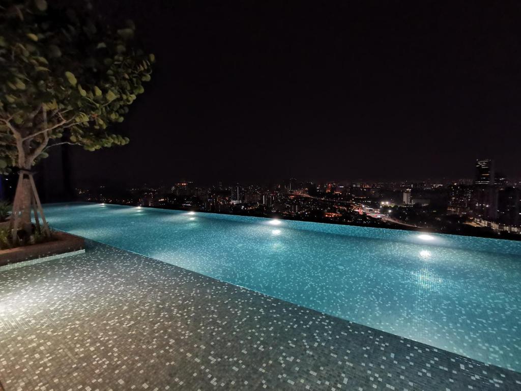 Expressionz Professional Suites by Autumn Suites Premium Stay photo 4