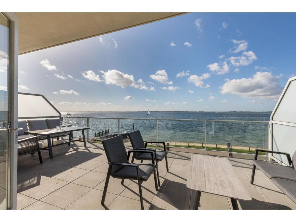 Beautiful apartment with a view over the Oosterschelde