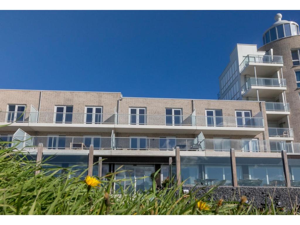 Beautiful apartment with a view over the Oosterschelde photo 3