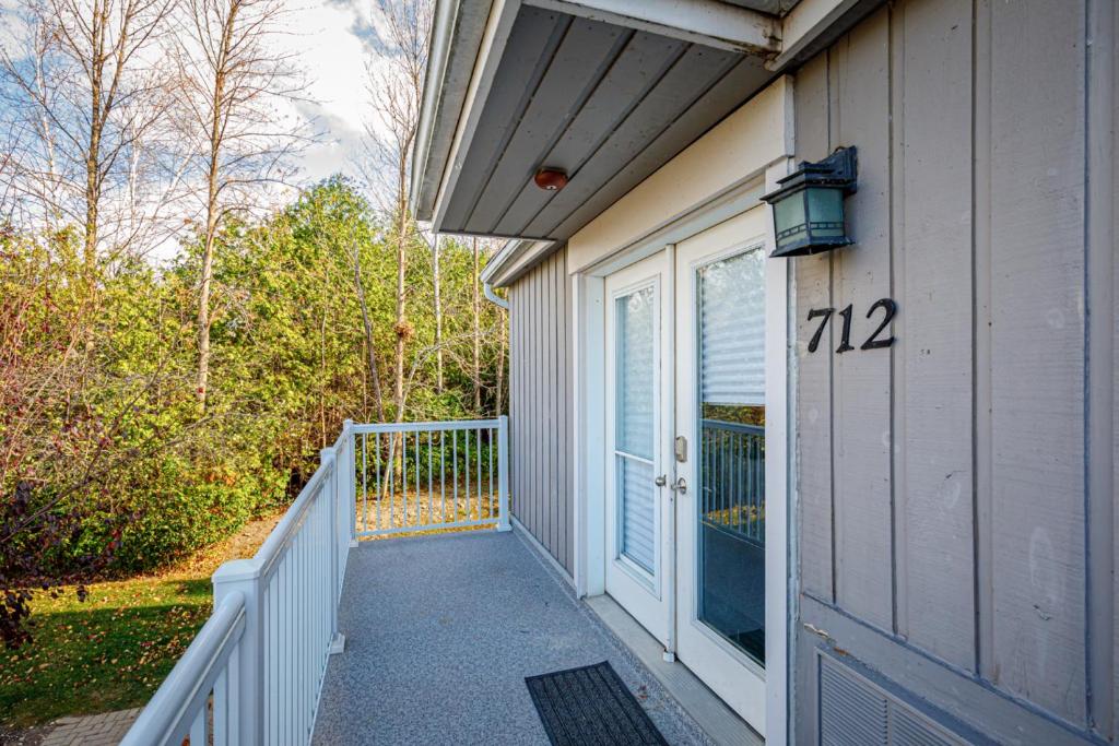 The Alpine - Central Collingwood Condo photo 1