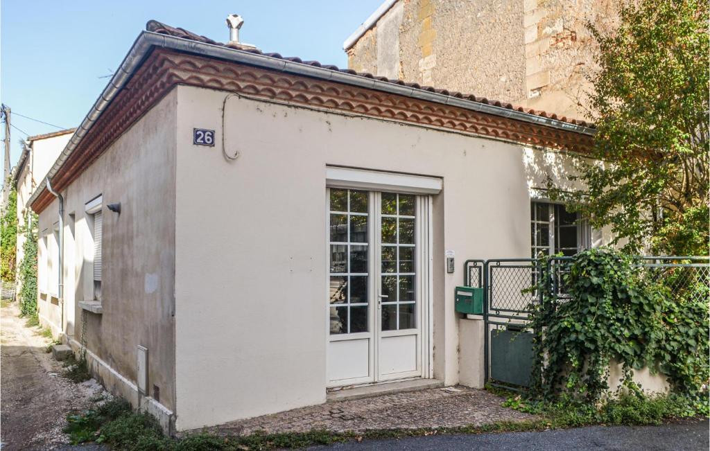 Nice Apartment In Bergerac With Wifi And 2 Bedrooms