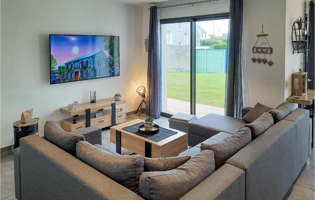Nice Home In Plouguerneau With 3 Bedrooms And Wifi photo 3