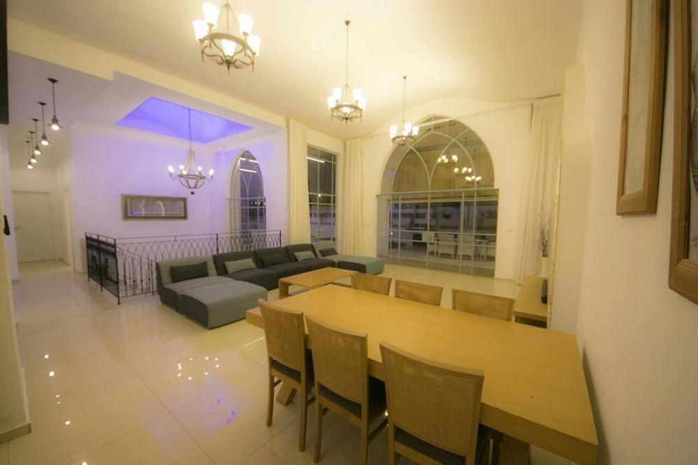 Vila alon photo 3