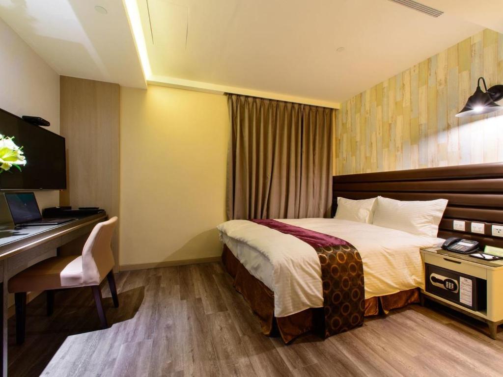 Stay Hotel - Taichung Zhongqing - Tap to explore photos