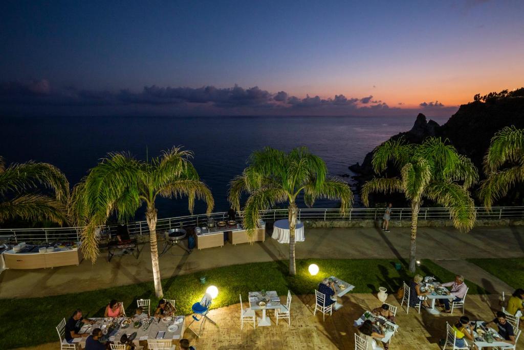 Blue Bay Resort photo 2