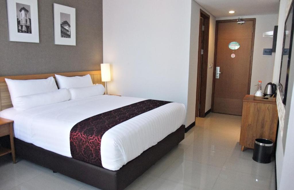 Ivory Hotel Bandung photo 2
