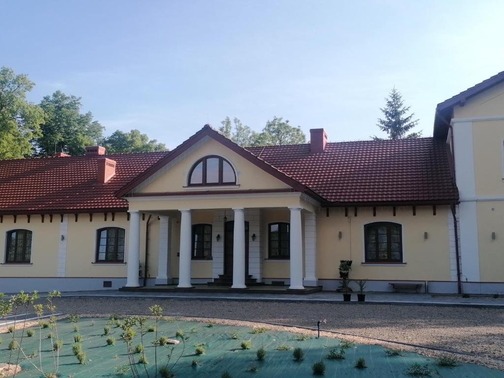 DOM WESELNY 'DWÓR W JUROWCACH' photo 1