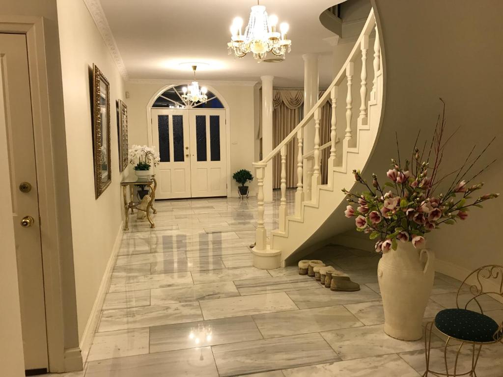Cosy private room easy access to city & airport photo 2