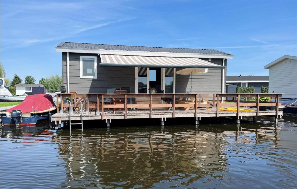 Stunning Home In Breukelen With Wifi And 2 Bedrooms