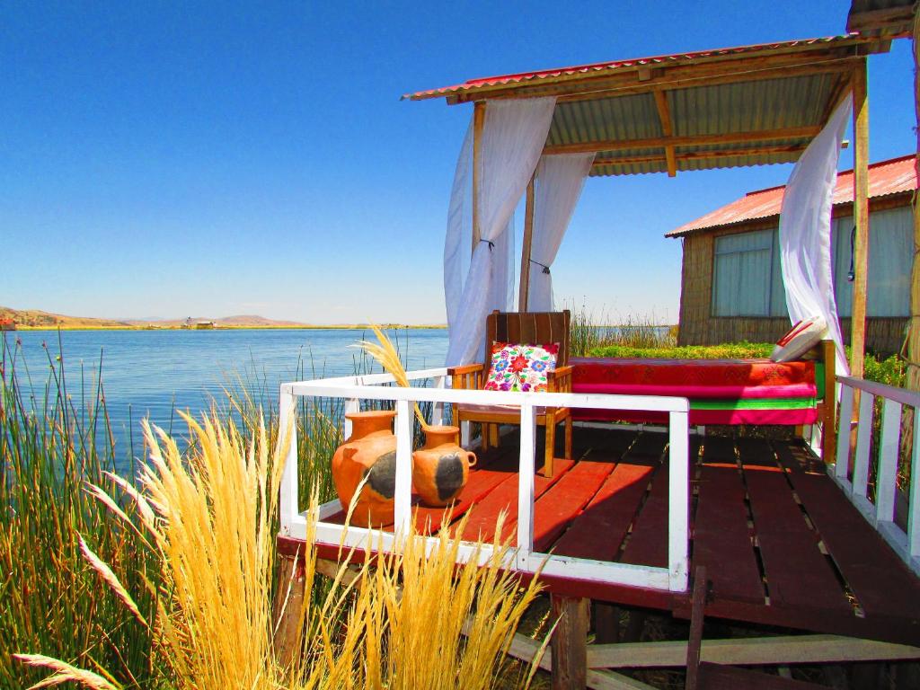 Titicaca Uros Summa Paqari photo 1