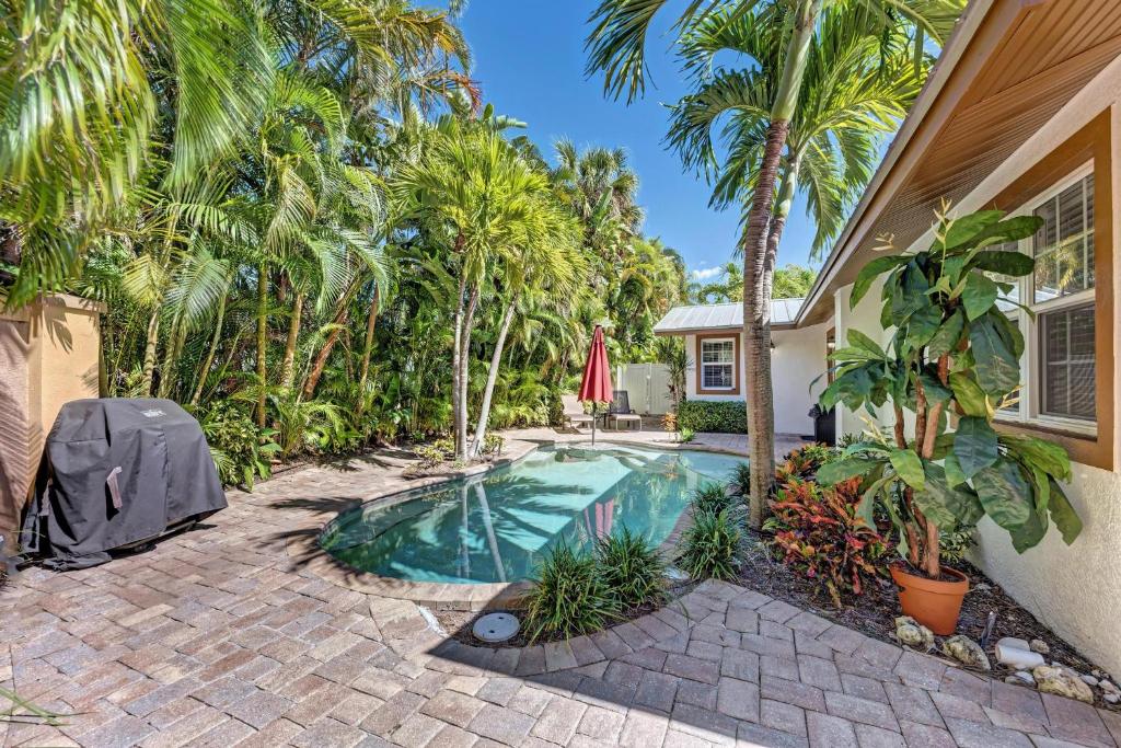 Anna Maria Island Surfside Bungalow photo 2
