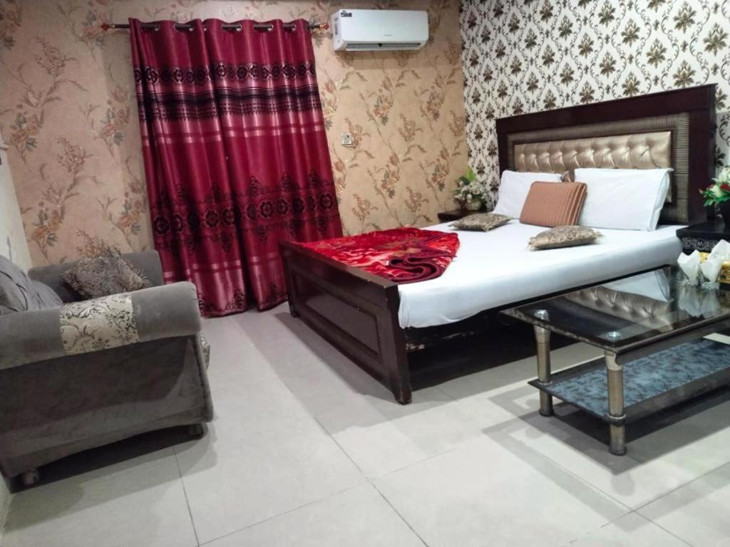 Hotel Paradise Plus photo 2
