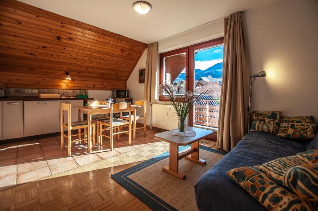 Guest House Alenka photo 1
