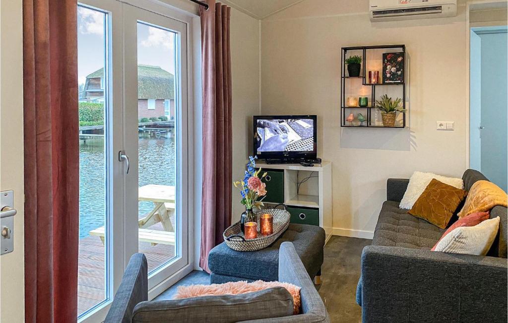 Nice Home In Breukelen With Wifi And 2 Bedrooms photo 1