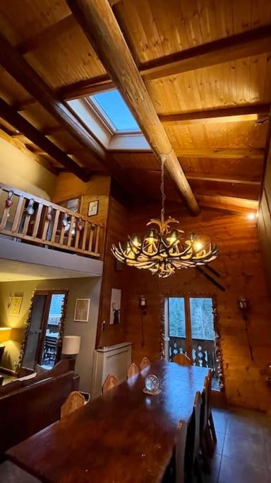 Family Chalet, Stunning Views & New Hot Tub photo 2