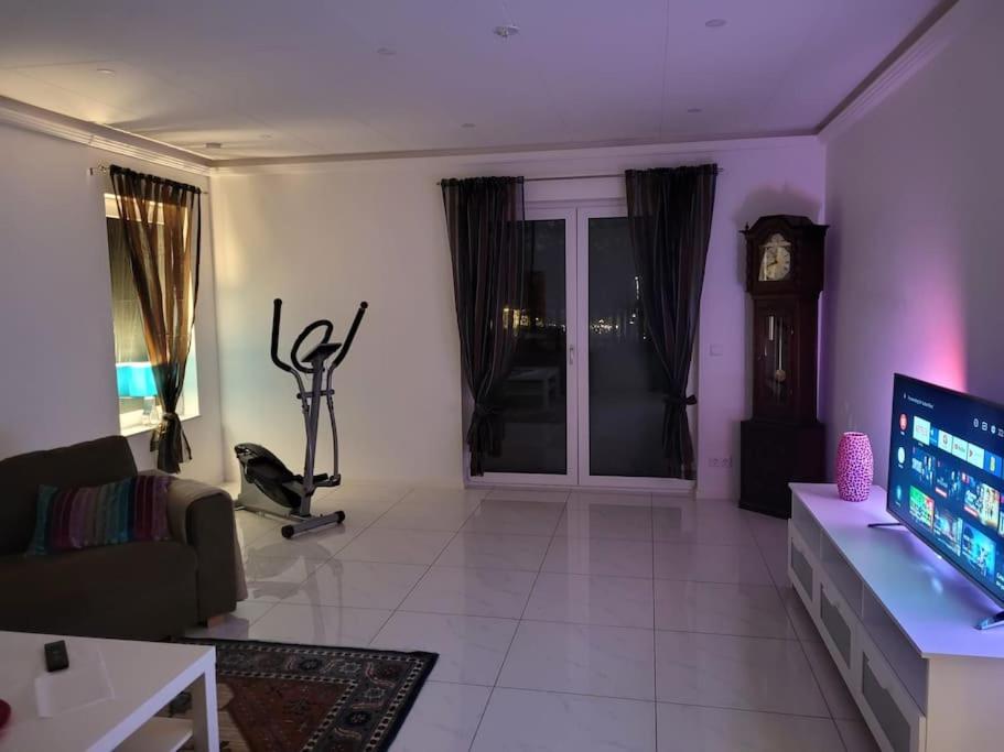 Beautiful terraced house with private parking photo 4