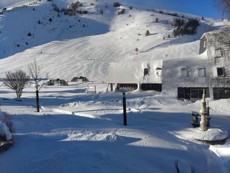 Les Gourgs Blancs - Val Louron, vue sur pistes photo 1