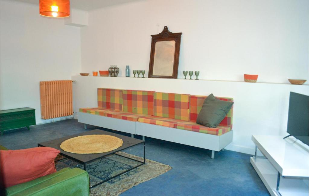 Nice Apartment In Bergerac With Wifi And 2 Bedrooms photo 4