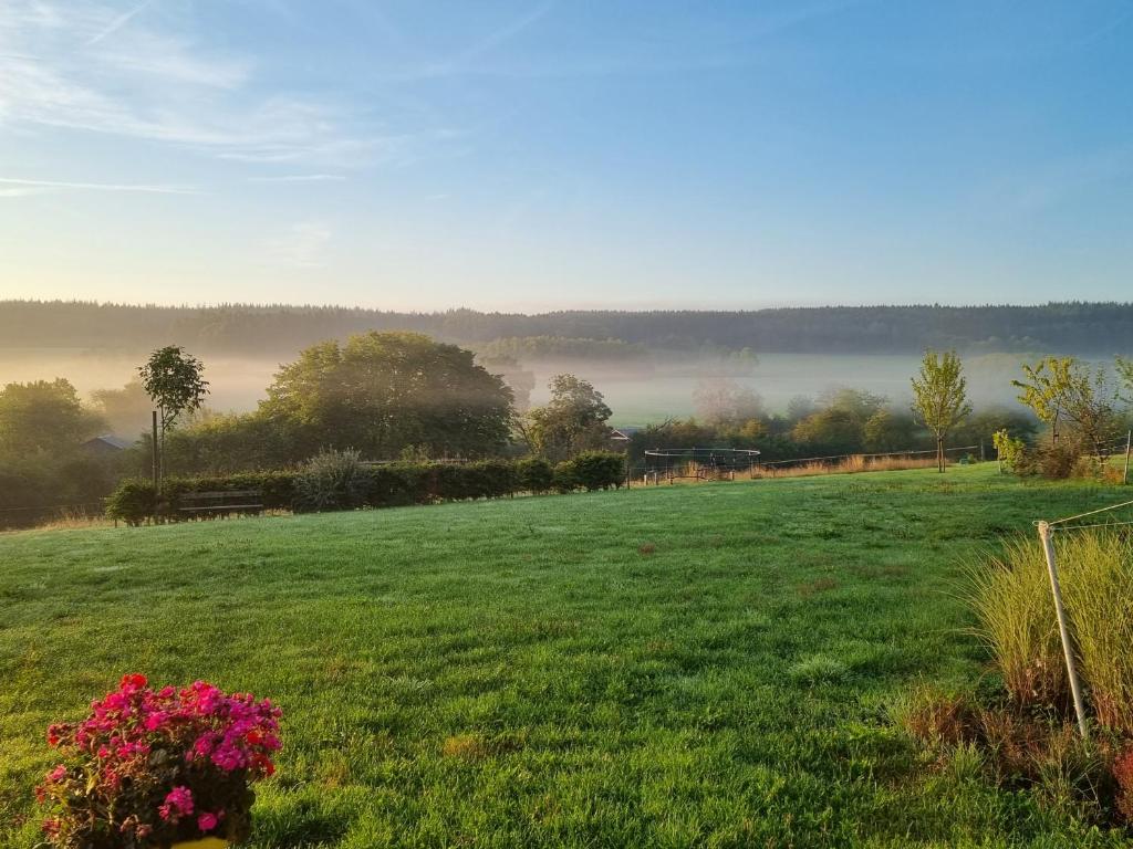 Gîte 'Il y a' 11 à 13 pers #Nature #Familles #Calme #Pas d'abus d'alcool photo 1