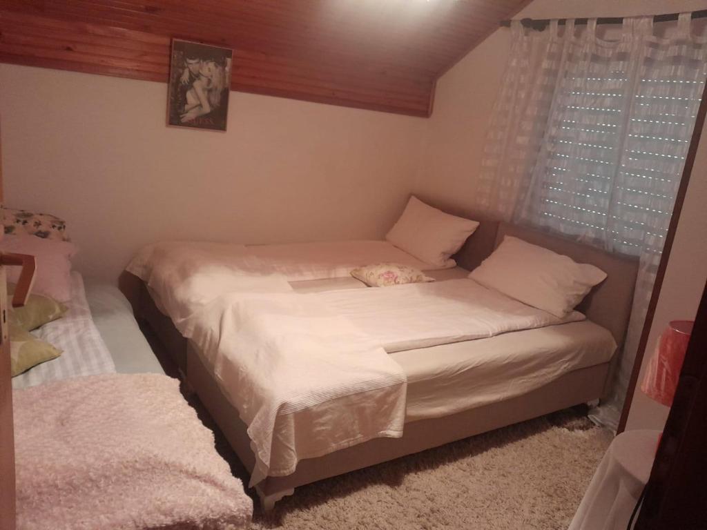 Villa Sister