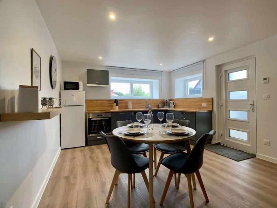 Appartement moderne avec parking gratuit photo 1