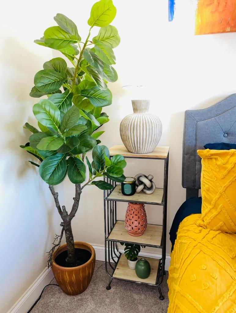 Cozy Short & Suite 4-Bedroom Stay- Minutes to City photo 2