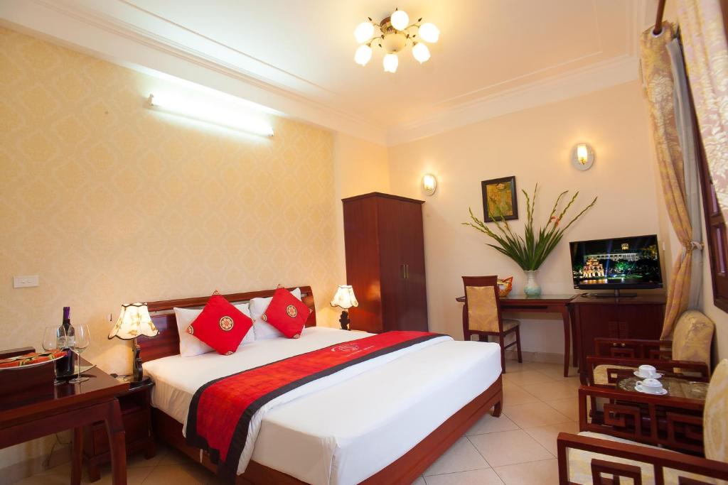 Двухместный (Улучшенный двухместный номер с 1 кроватью), Hanoi Luxury Hotel