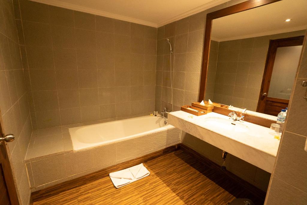 New Sunari Lovina Beach Resort photo 1