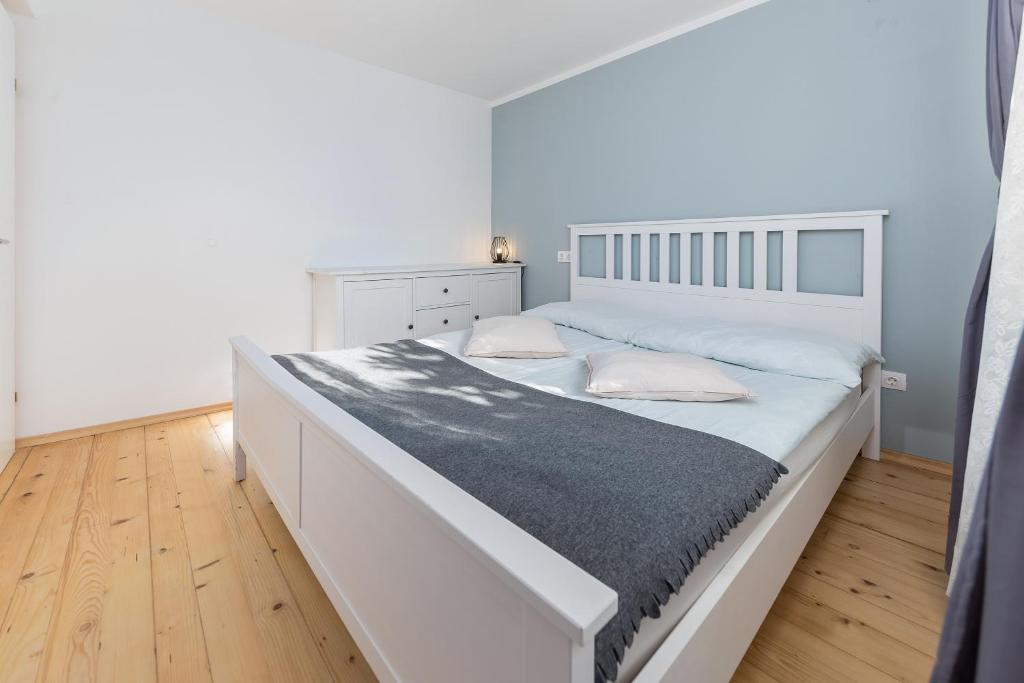 Apartma Ivana & Ivanka photo 2