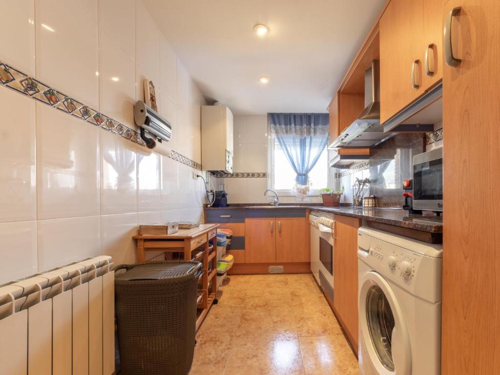 Apartment Joanot by Interhome photo 3