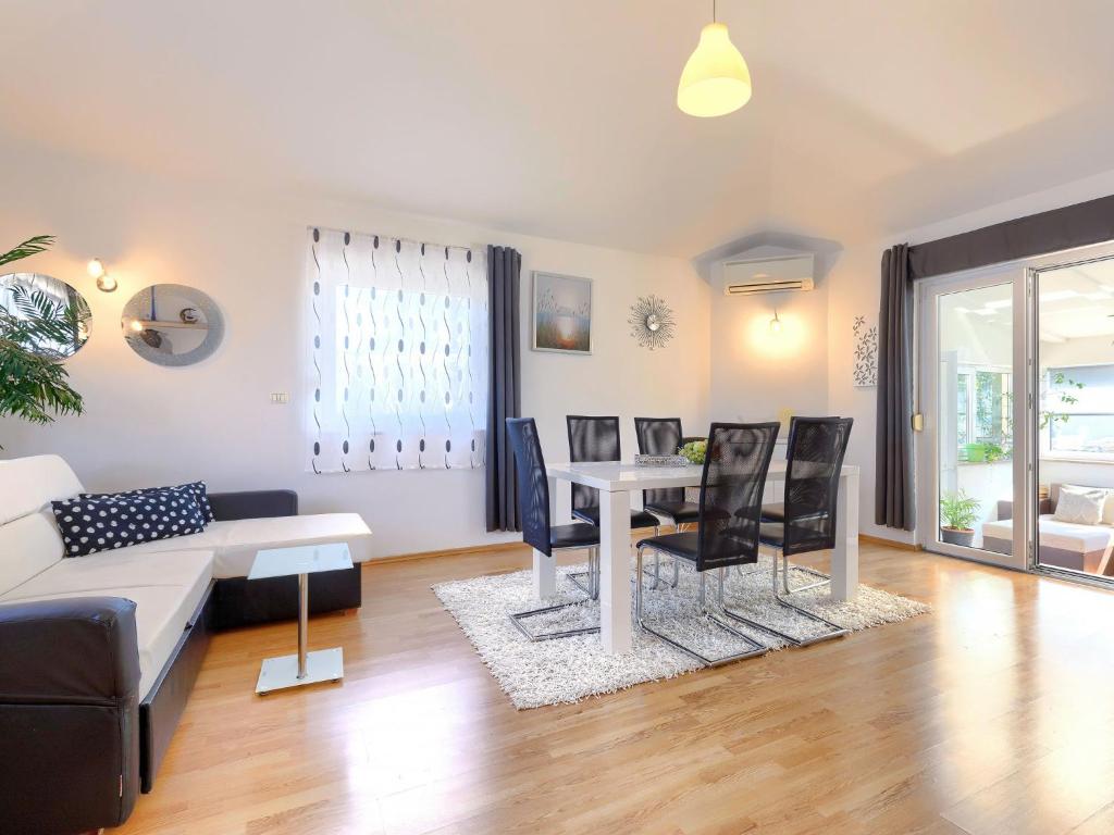 Holiday Home Marija by Interhome photo 4