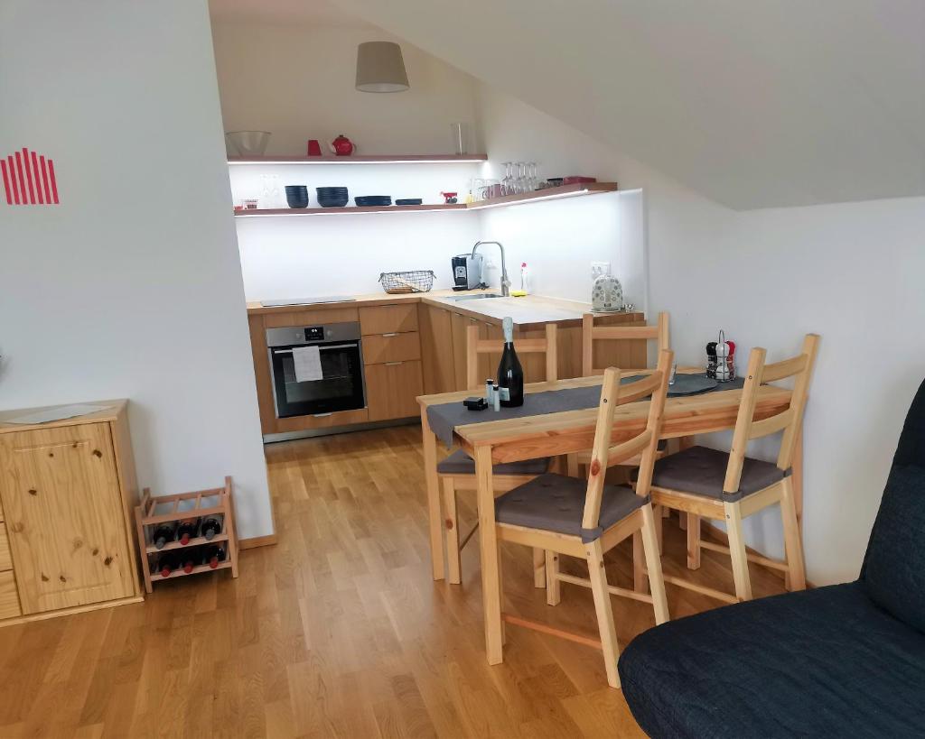 Moji Sousedi - Apartmán Červená photo 2