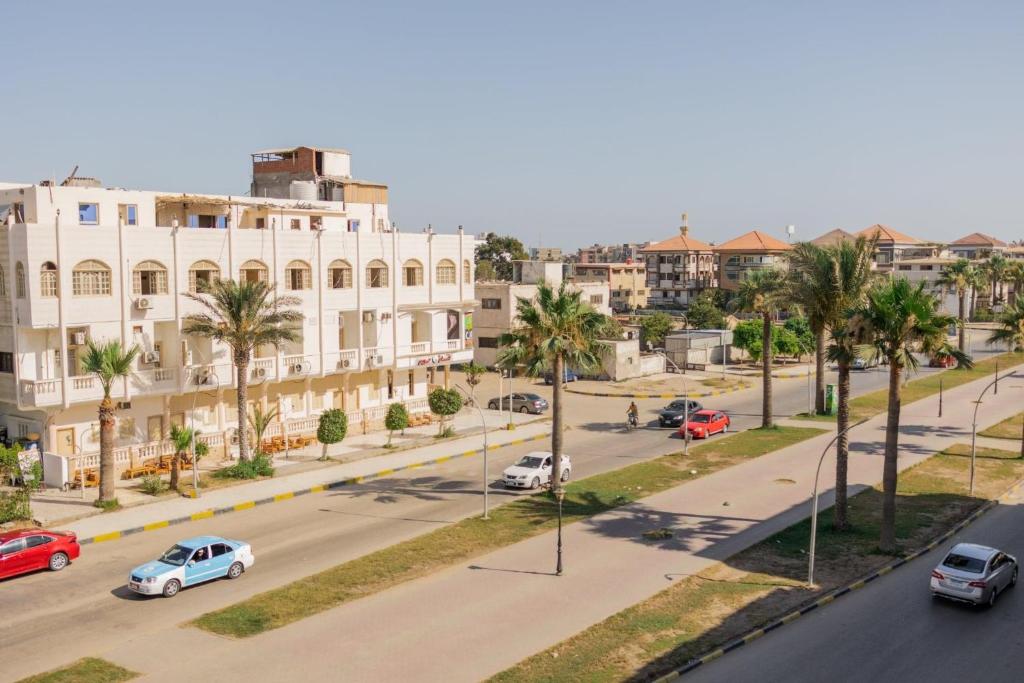 El Mina City photo 3