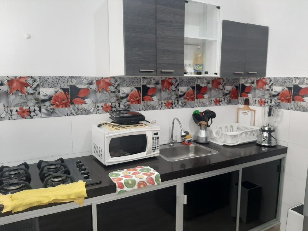 Agradable alojamiento con buena ubicación y parqueadero privado