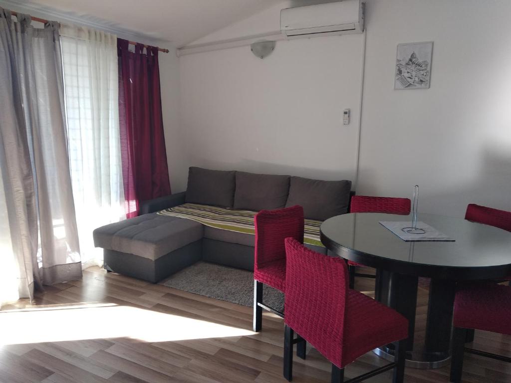 Apartments Sara & Kike With Sea View photo 1
