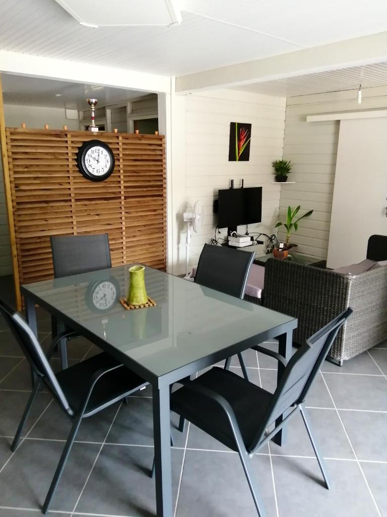 Appartement de 2 chambres avec piscine partagee jardin amenage et wifi a Riviere Pilote a 4 km de la plageB photo 2