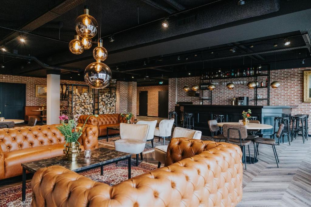 Hotel Sportsbar & Brasserie Dorhout Mees