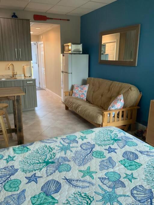 Comfy Coastal Beach Vacation photo 1