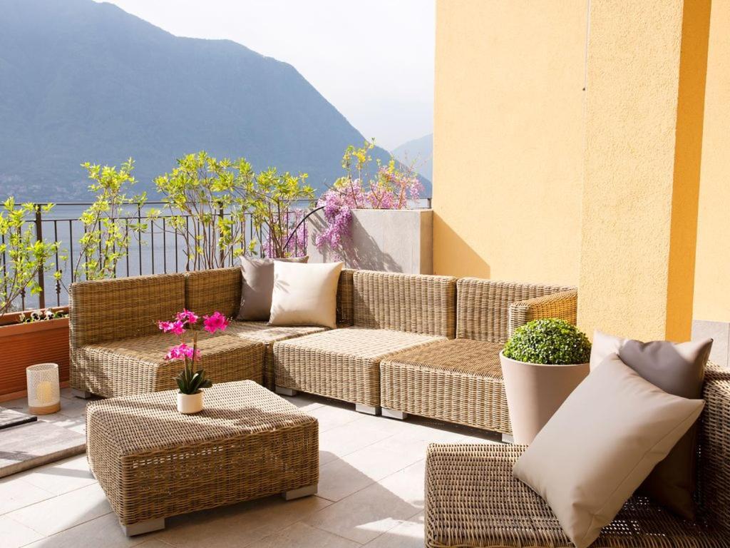 SALA COMACINA APARTMENT NO 1 (SLEEPS 10) photo 3