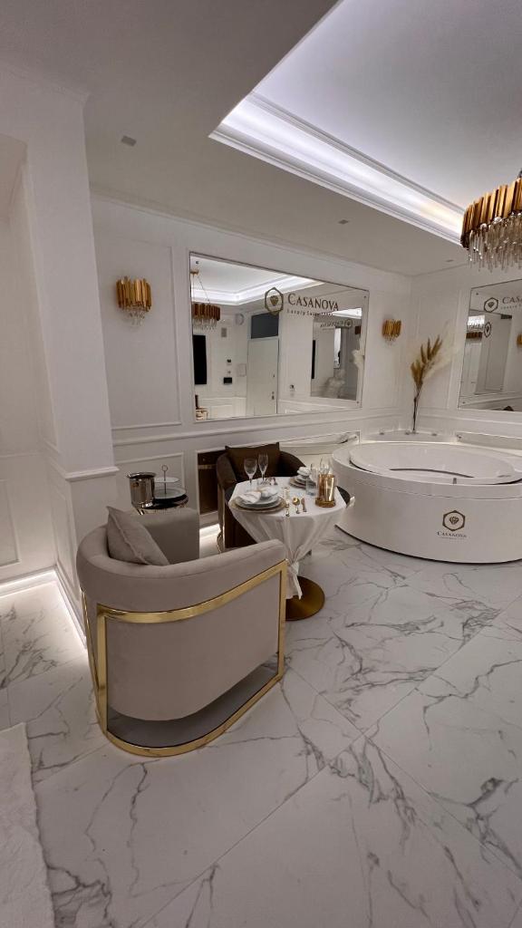 Casanova Luxury Suite photo 2