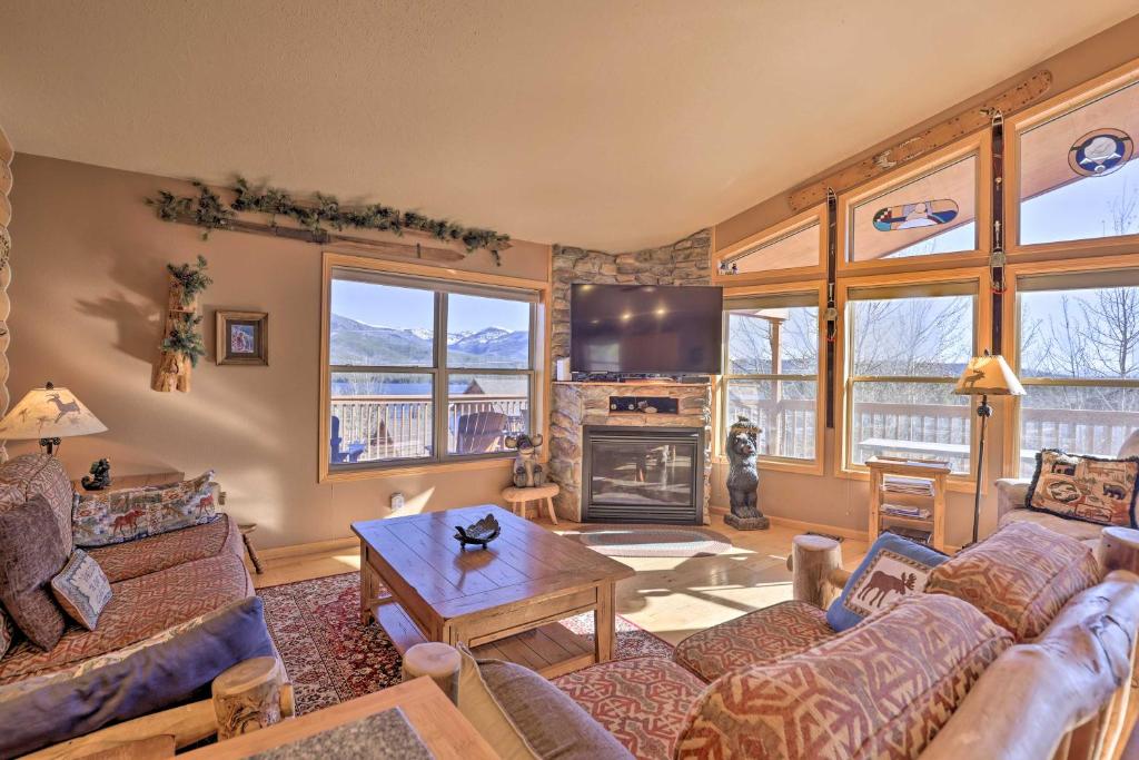 Grand Lake House with Deck, Grill and Mountain Views! photo 1