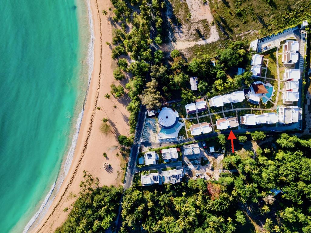 New Beachfront Penthouse photo 1