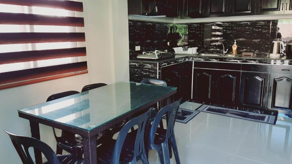 Avana Hills Boracay Grand Suite photo 2