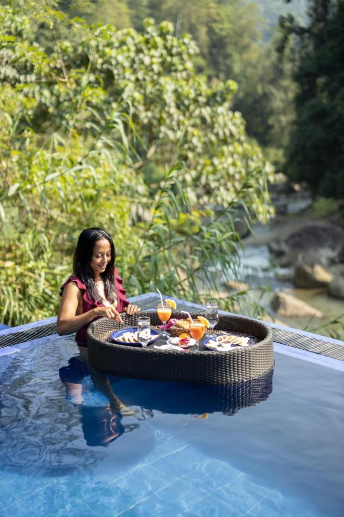 Arsulana Eco Lodge - Tap to explore photos