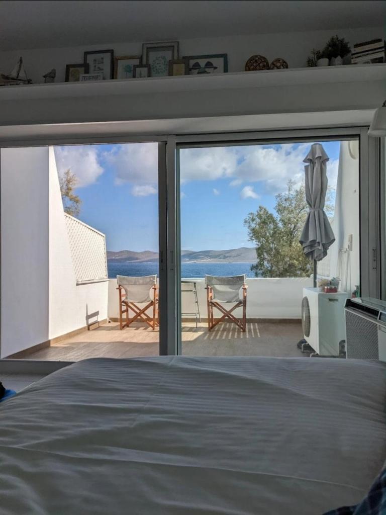 Sea Satin Sounio photo 1