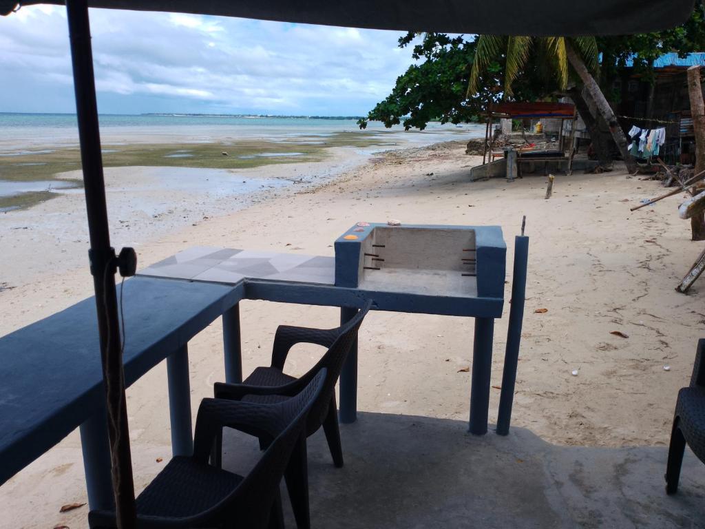 Little Sanity Beach house photo 2