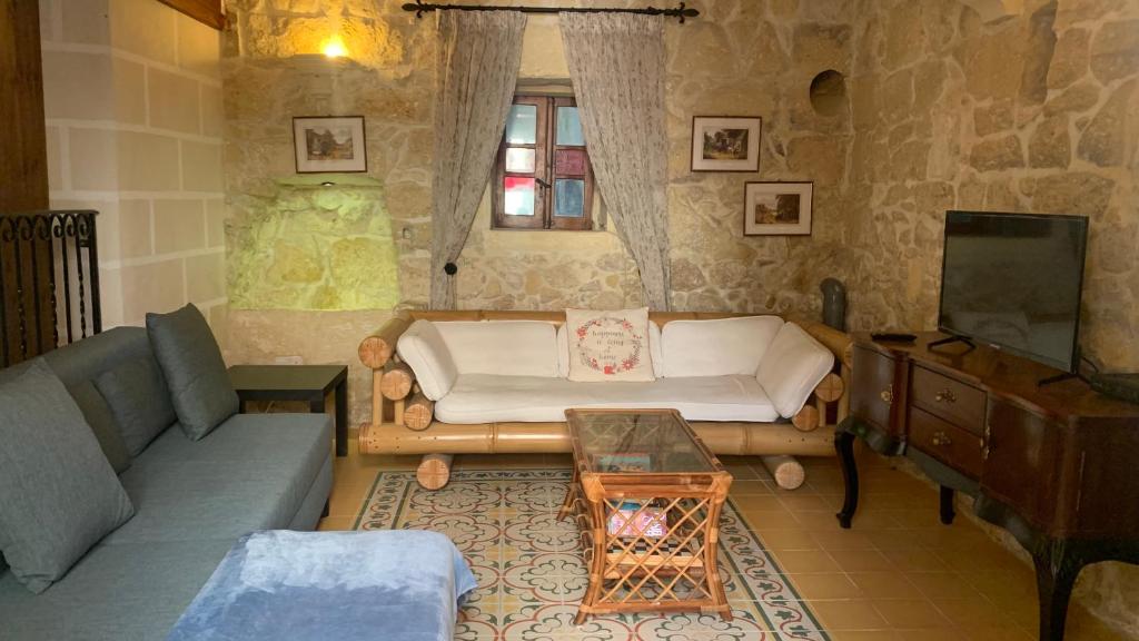 Manuel's Farmhouse photo 4
