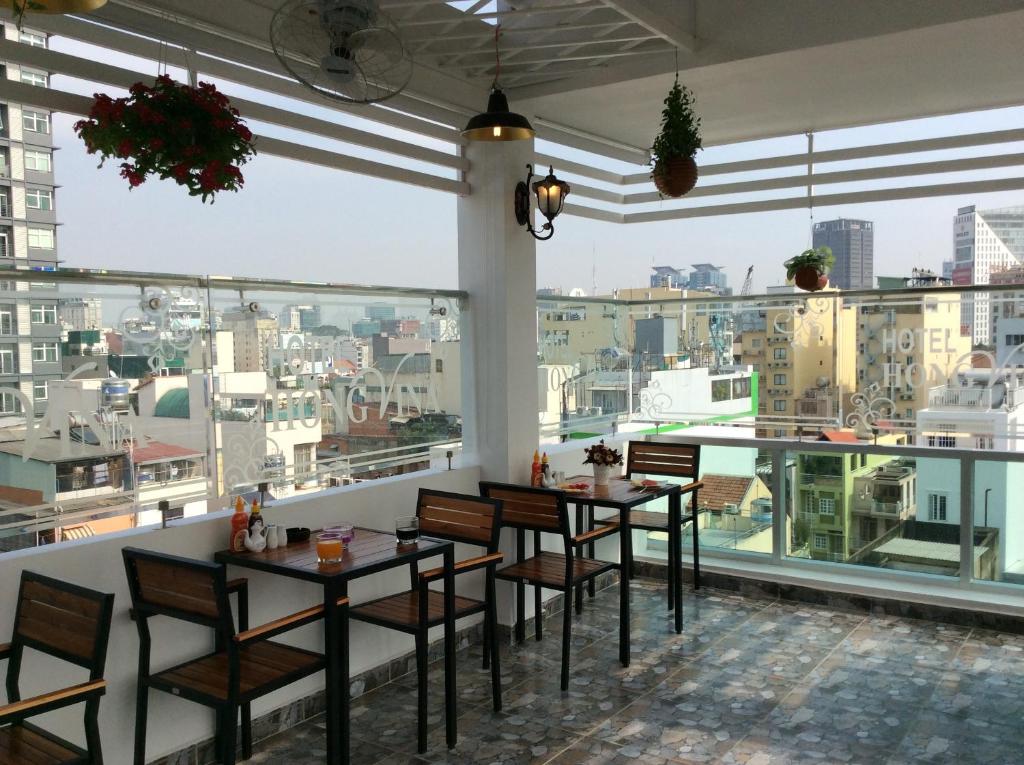 Khách sạn Hồng Vina Luxury