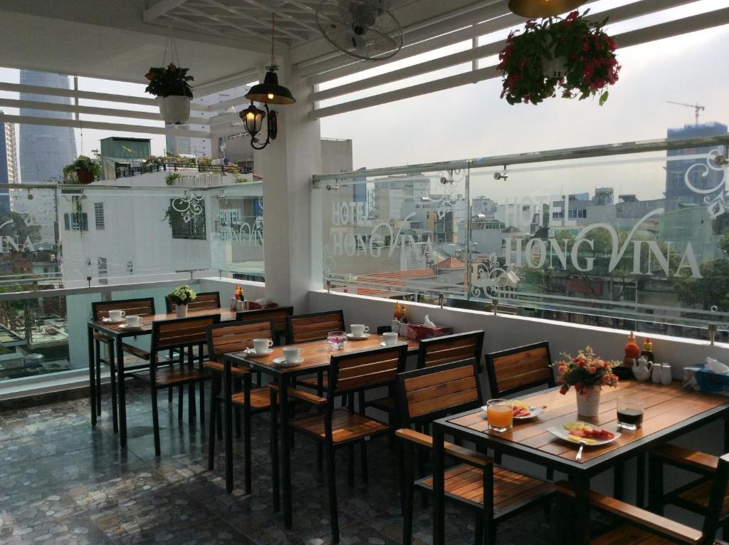 Khách sạn Hồng Vina Luxury