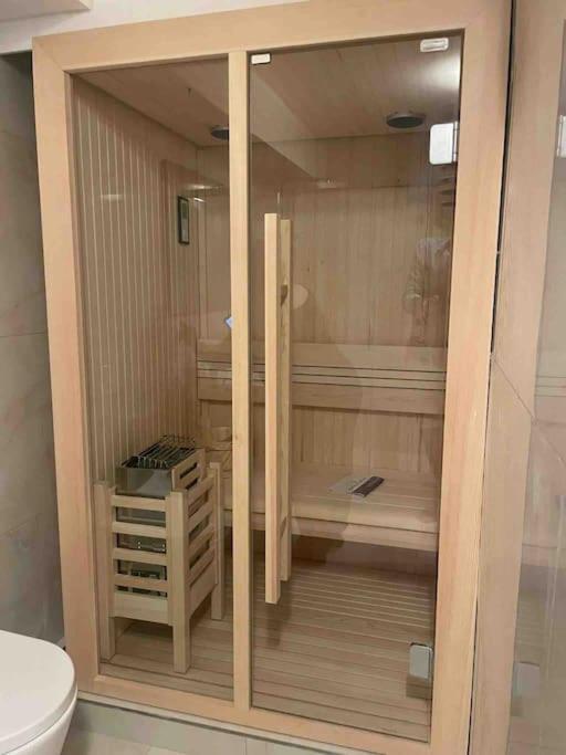 Appartamento con piscina e sauna Bissone photo 2